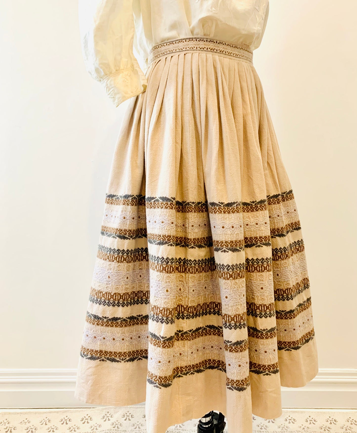 Vintage Embroidered Linen Skirt