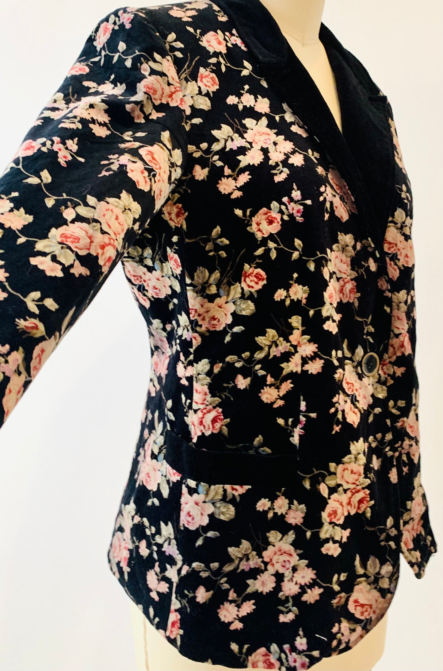 Black Floral Velvet Jacket